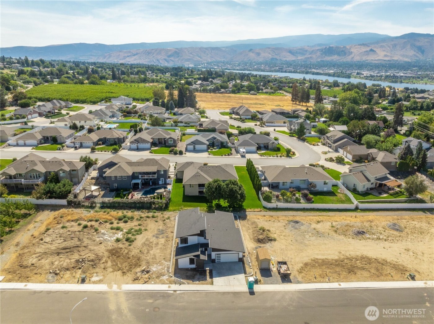 152 Chadwick (Lot 4) Street NW, East Wenatchee, WA 98802