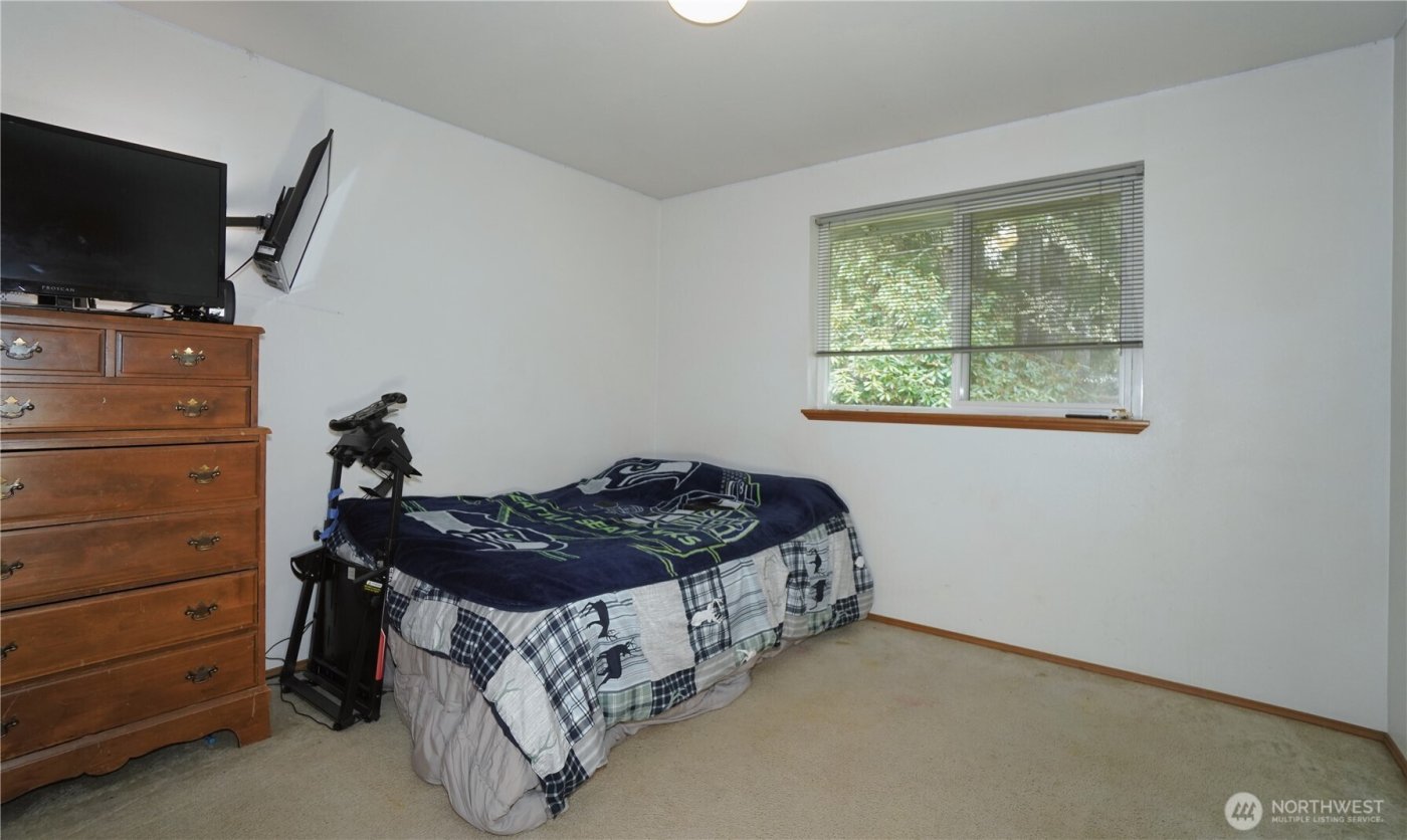 26918 262nd Avenue SE, Ravensdale, WA 98051