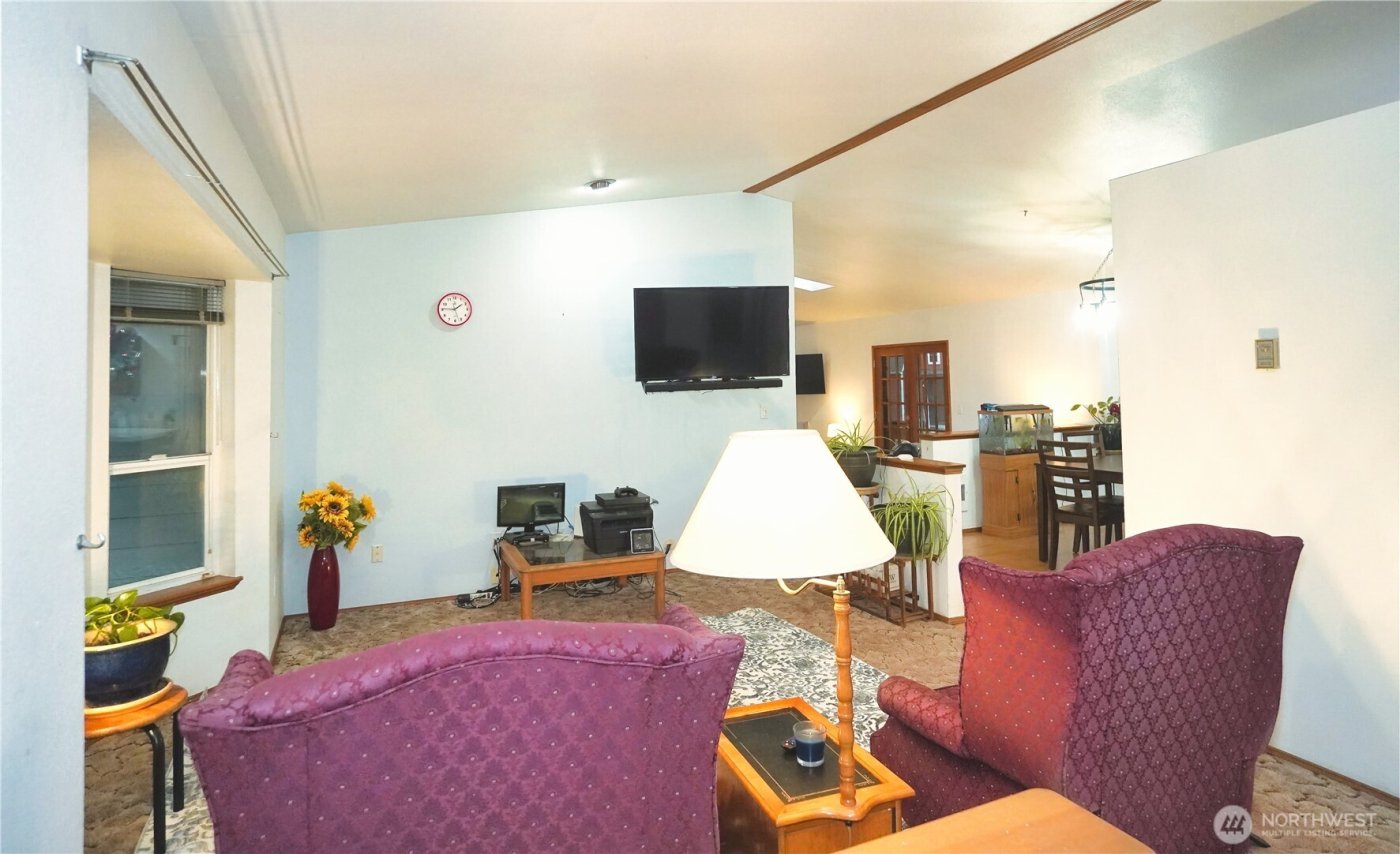 26918 262nd Avenue SE, Ravensdale, WA 98051