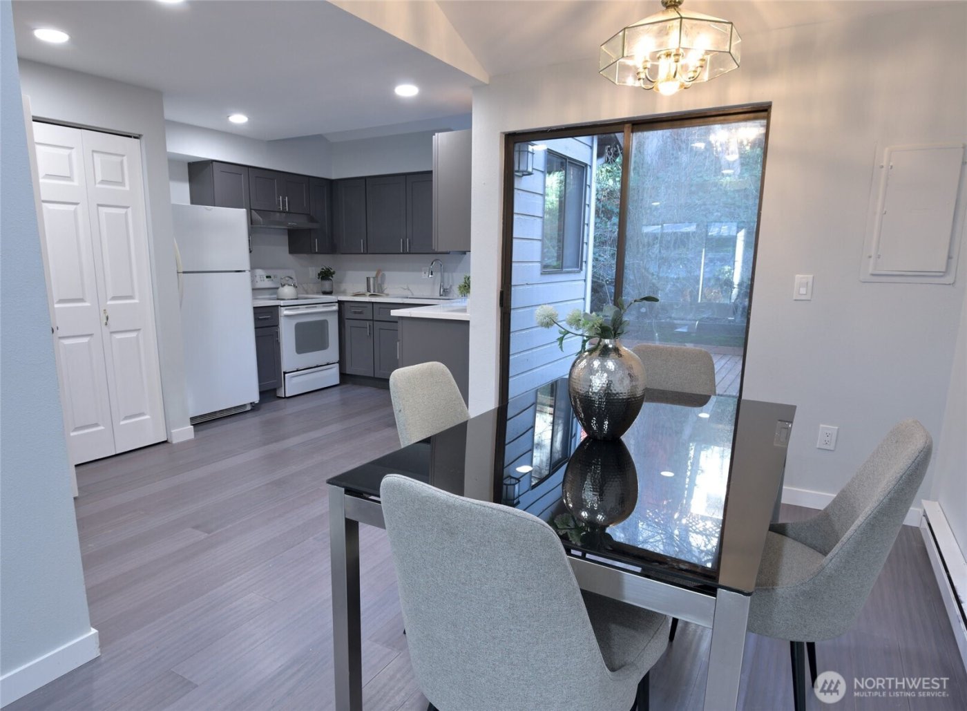 1555 Union Avenue NE #G-38, Renton, WA 98059