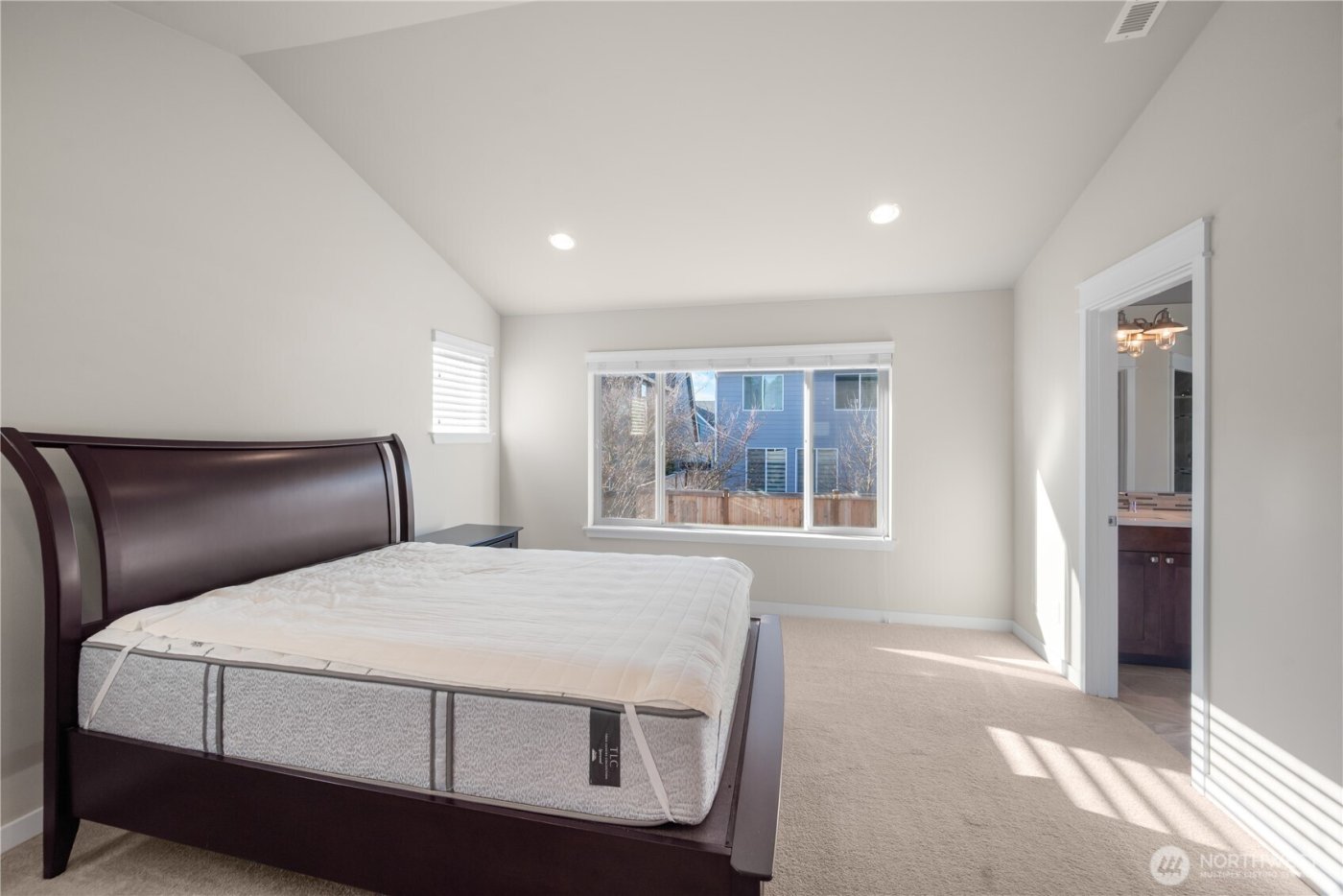 26925 230th Place SE, Maple Valley, WA 98038