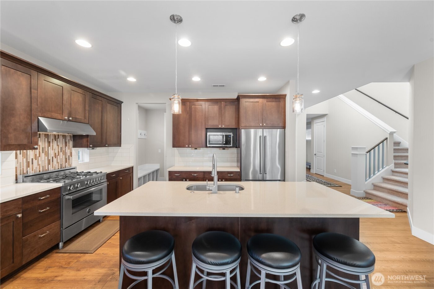 26925 230th Place SE, Maple Valley, WA 98038