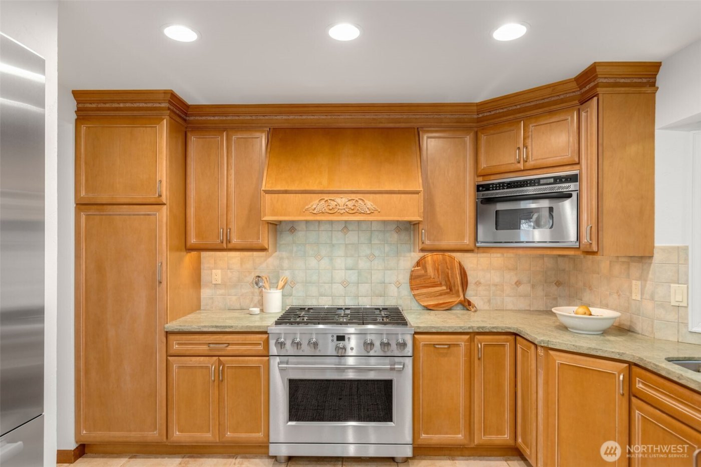 5601 43rd Avenue W, Seattle, WA 98199