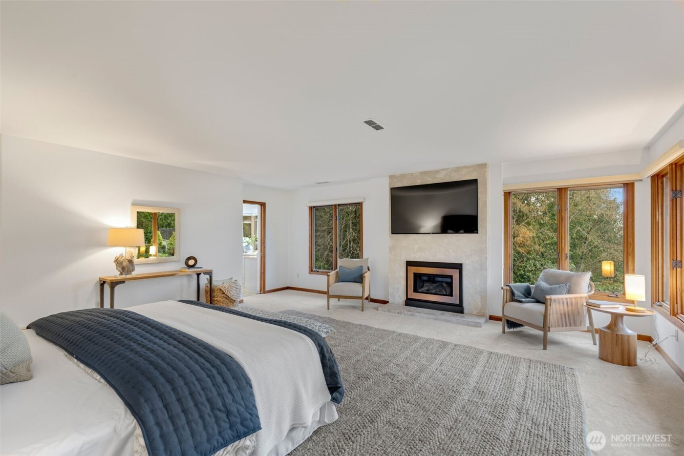 5601 43rd Avenue W, Seattle, WA 98199