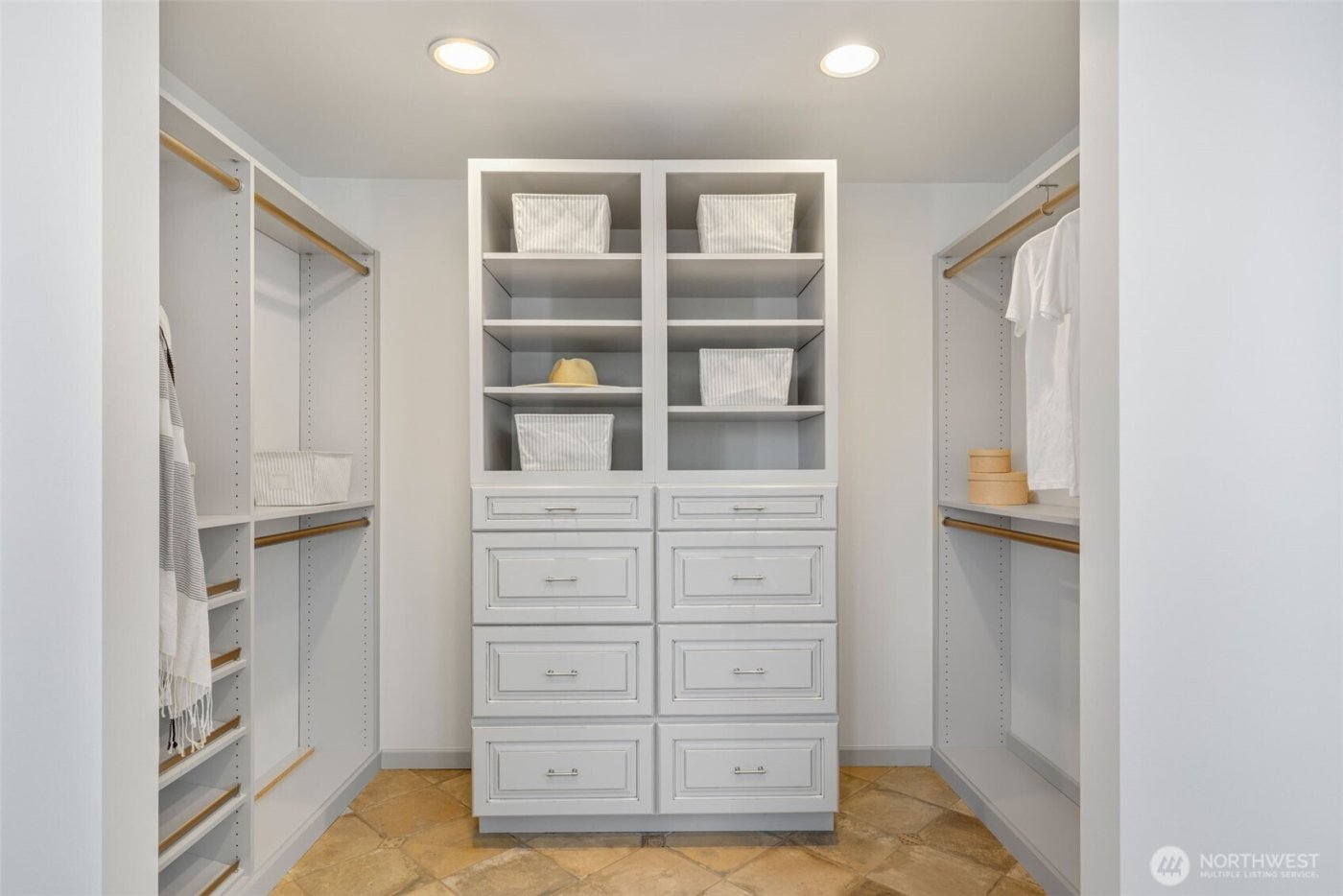 5601 43rd Avenue W, Seattle, WA 98199