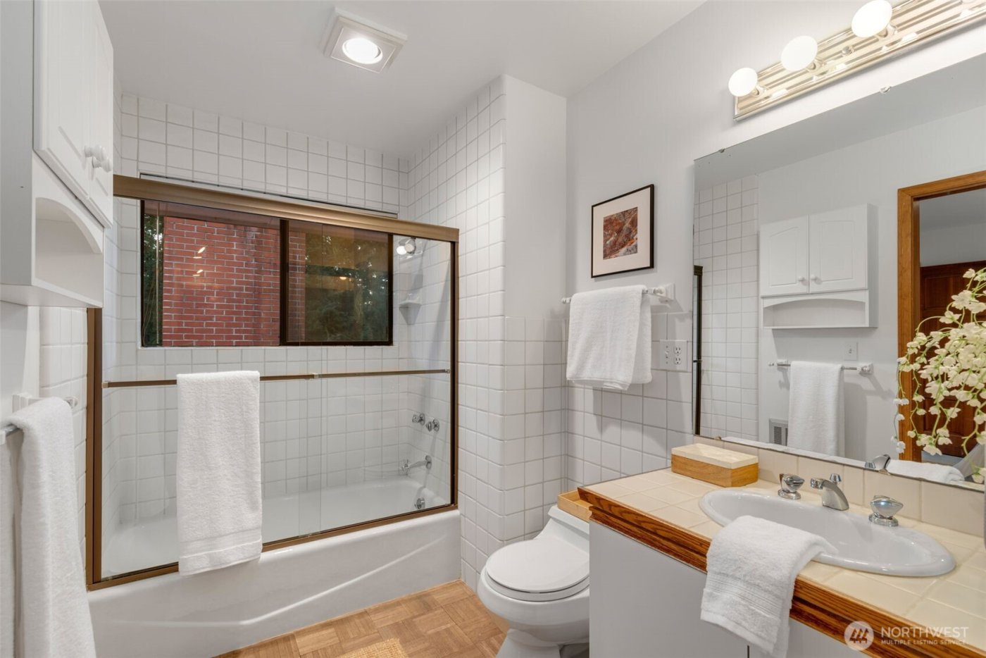 5601 43rd Avenue W, Seattle, WA 98199