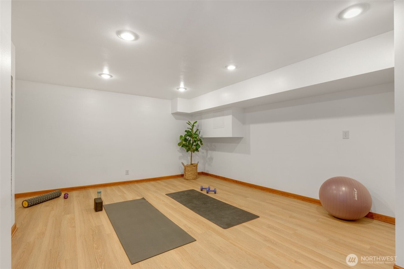 5601 43rd Avenue W, Seattle, WA 98199