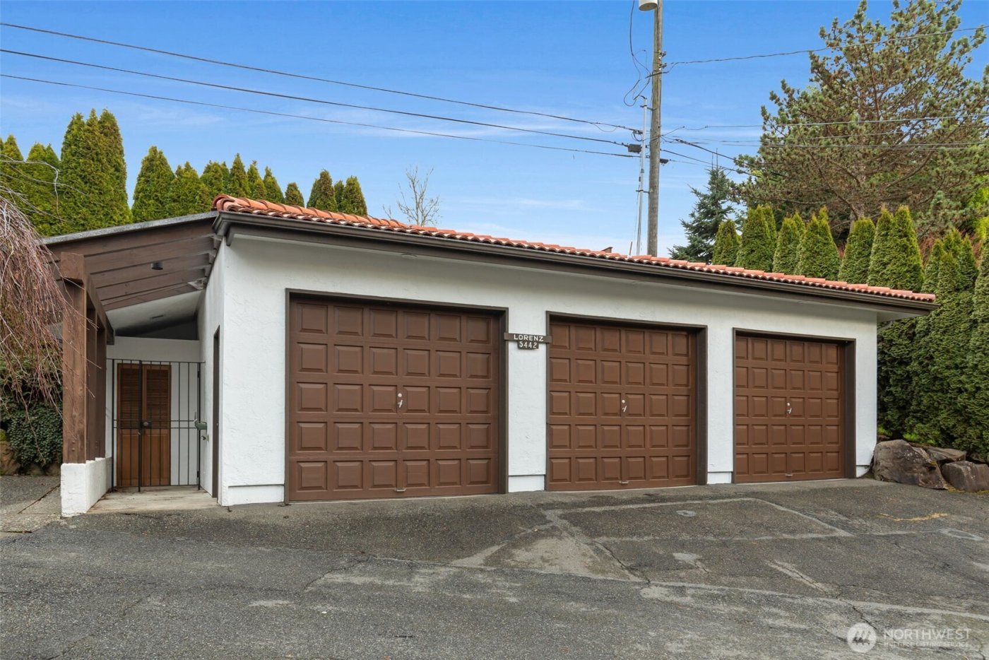 5601 43rd Avenue W, Seattle, WA 98199