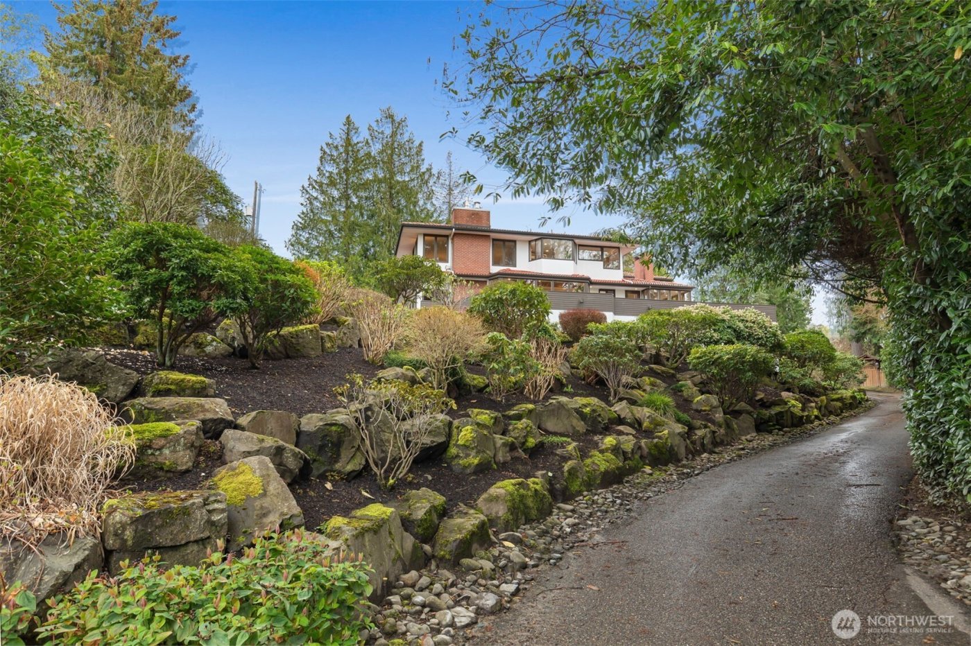 5601 43rd Avenue W, Seattle, WA 98199