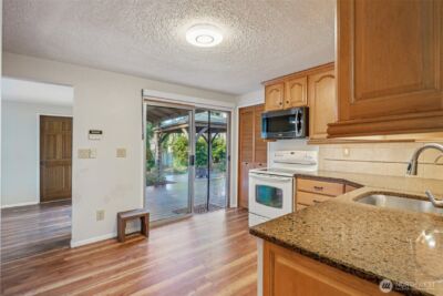 4708 Grandview Drive W, Tacoma, WA 98466 - Photo 12
