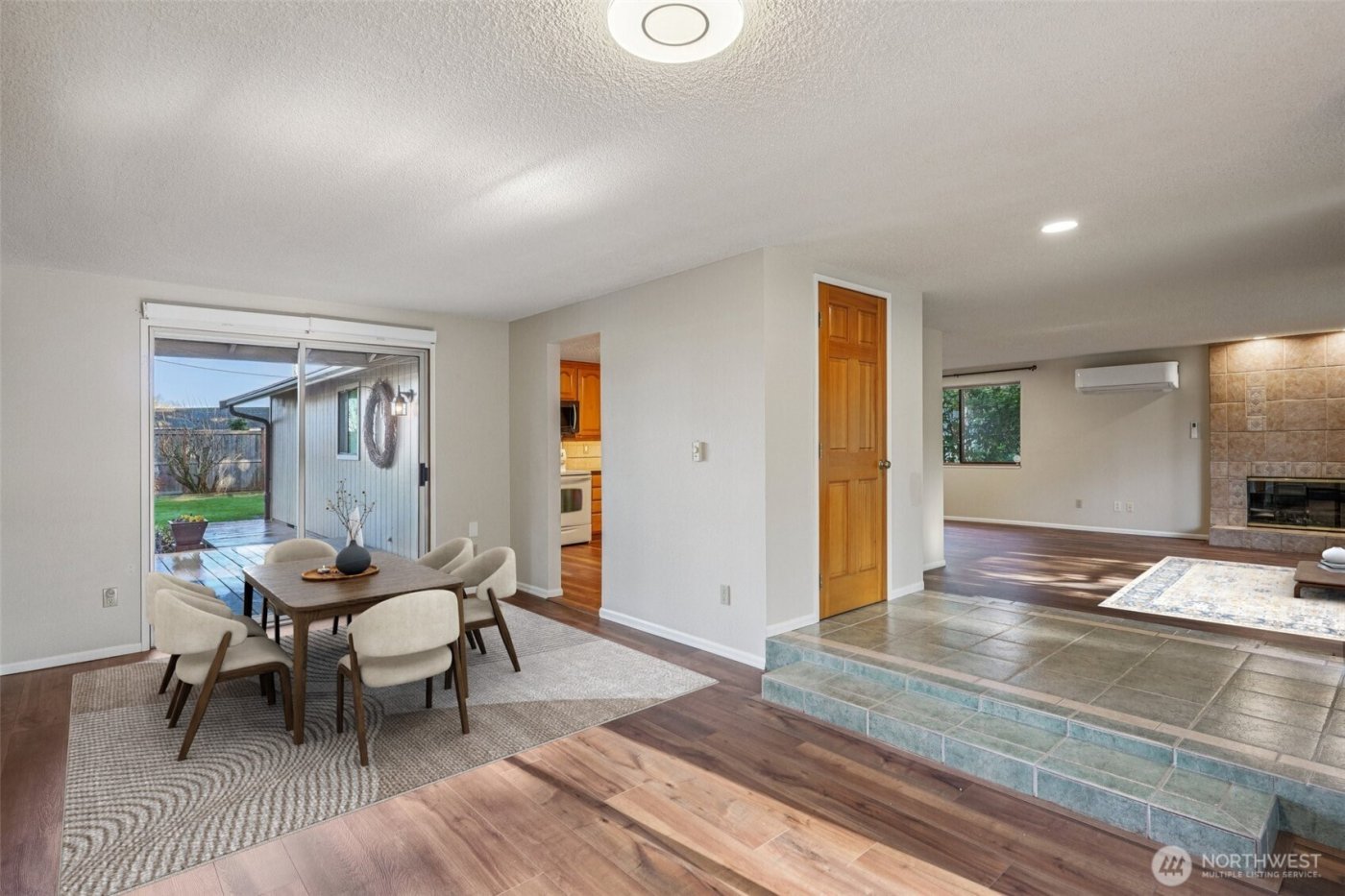 4708 Grandview Drive W, Tacoma, WA 98466