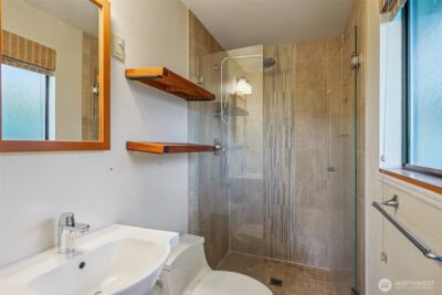 4708 Grandview Drive W, Tacoma, WA 98466 - Photo 18