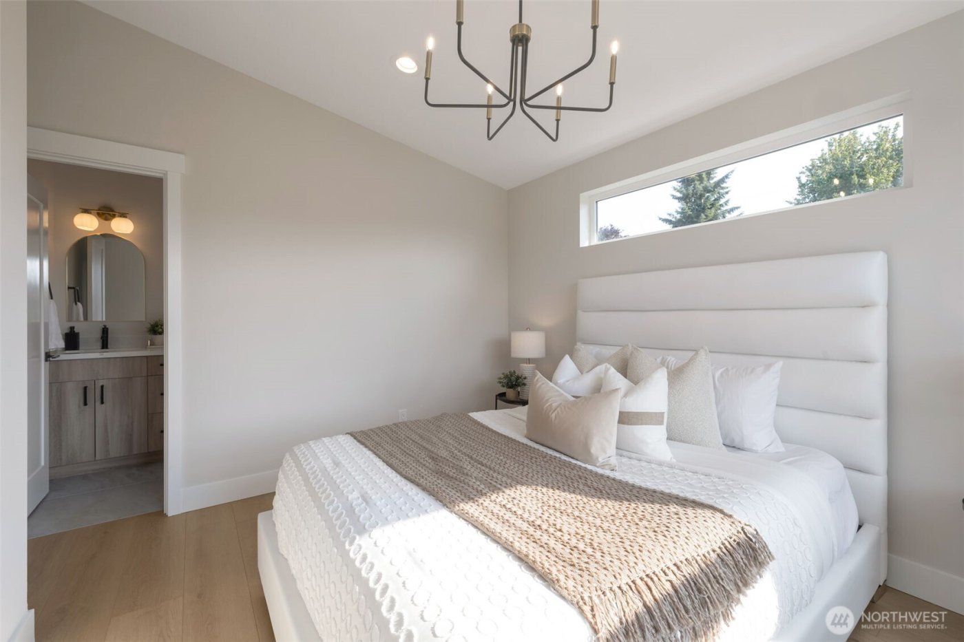 1603 SW Kenyon Street , Seattle, WA 98106