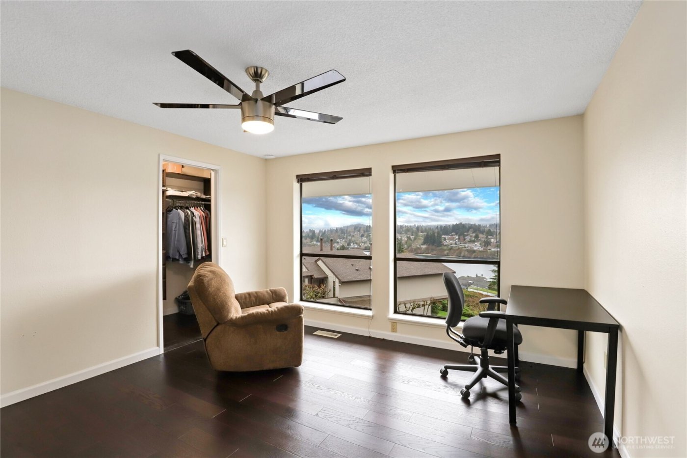 3134 Sahali Drive #N, Bremerton, WA 98310