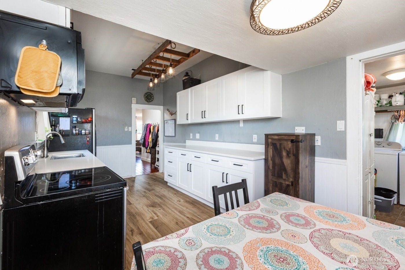 411 S 59th Street , Tacoma, WA 98408