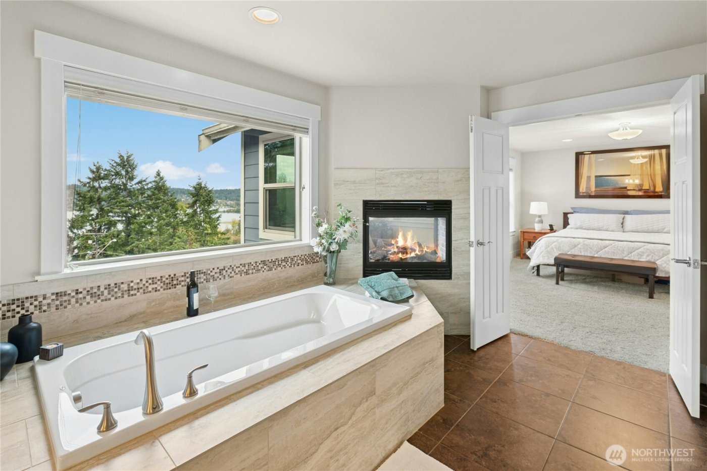 2744 NW Pine Cone Place , Issaquah, WA 98027