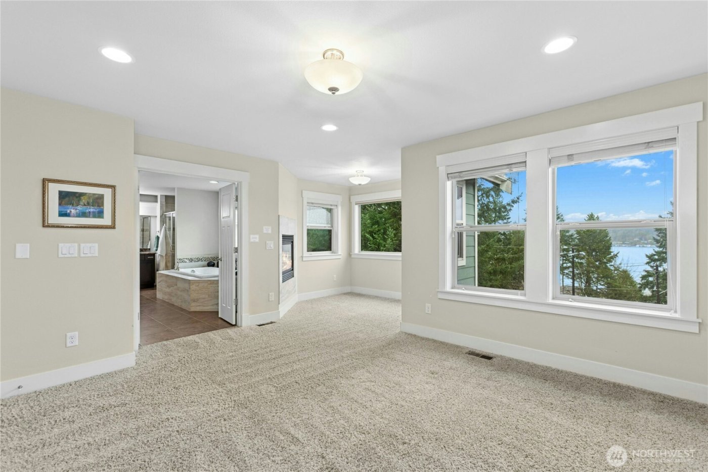 2744 NW Pine Cone Place , Issaquah, WA 98027