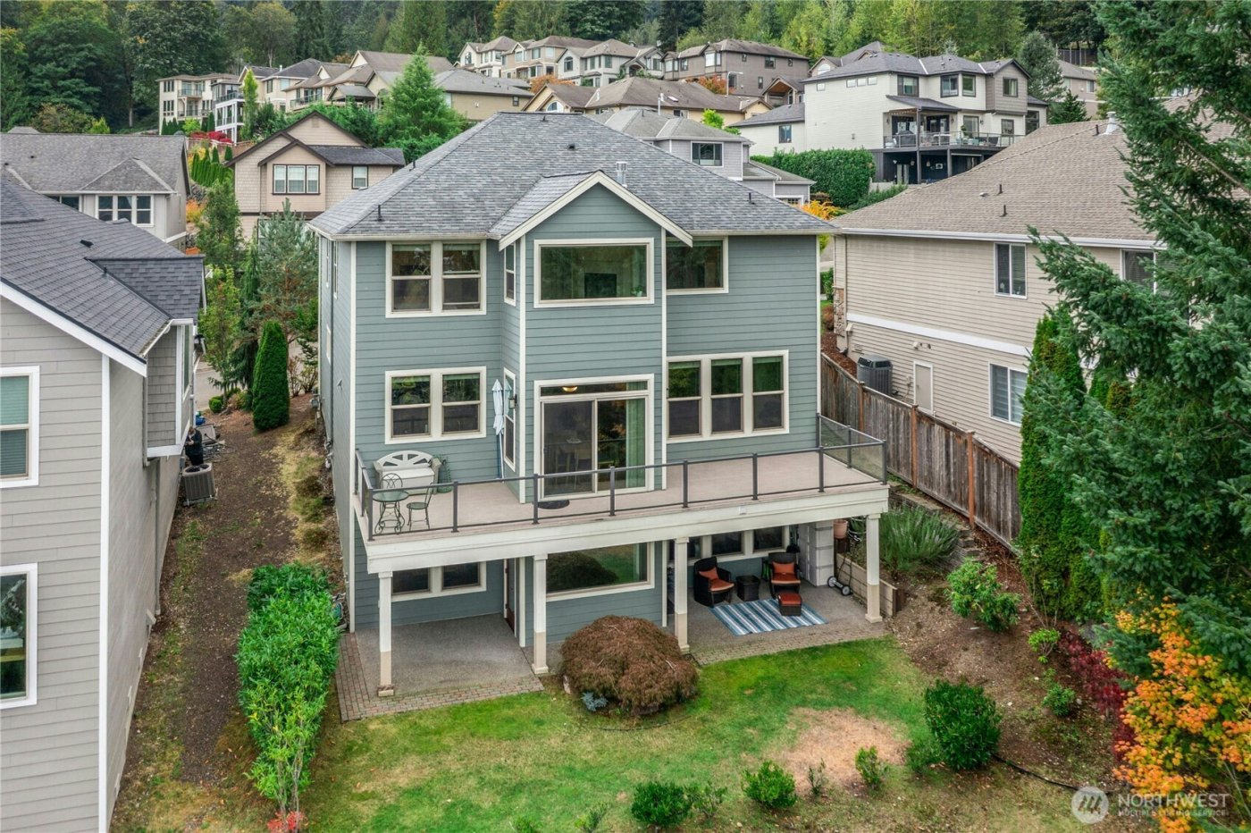 2744 NW Pine Cone Place , Issaquah, WA 98027