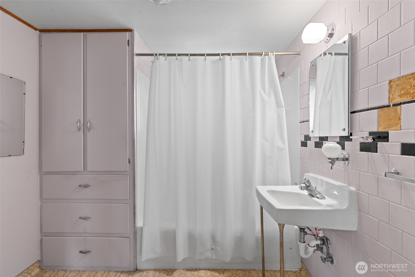 1003 Amherst , Wenatchee, WA 98801