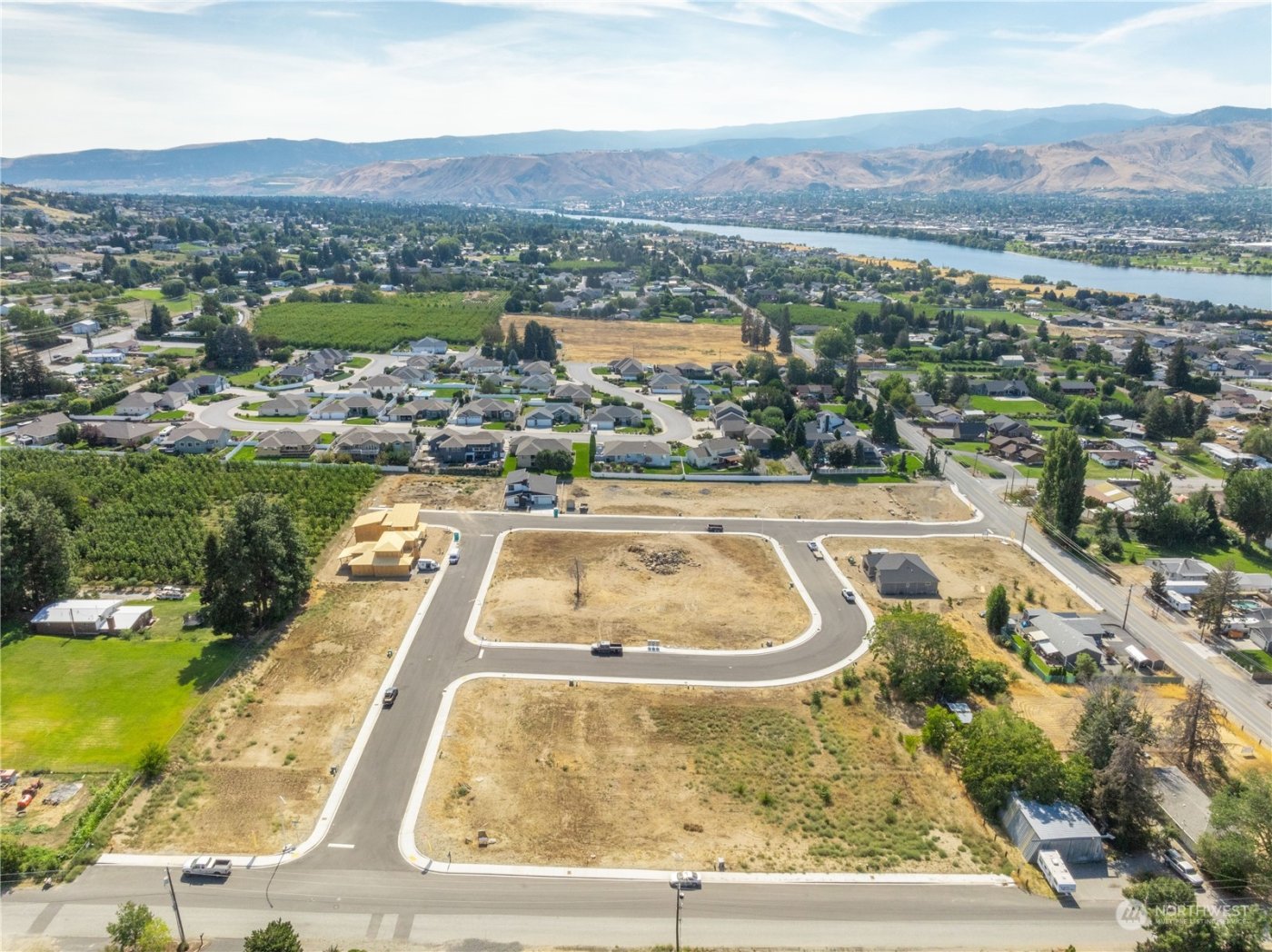 112 33rd (Lot 16) Street NW, East Wenatchee, WA 98802