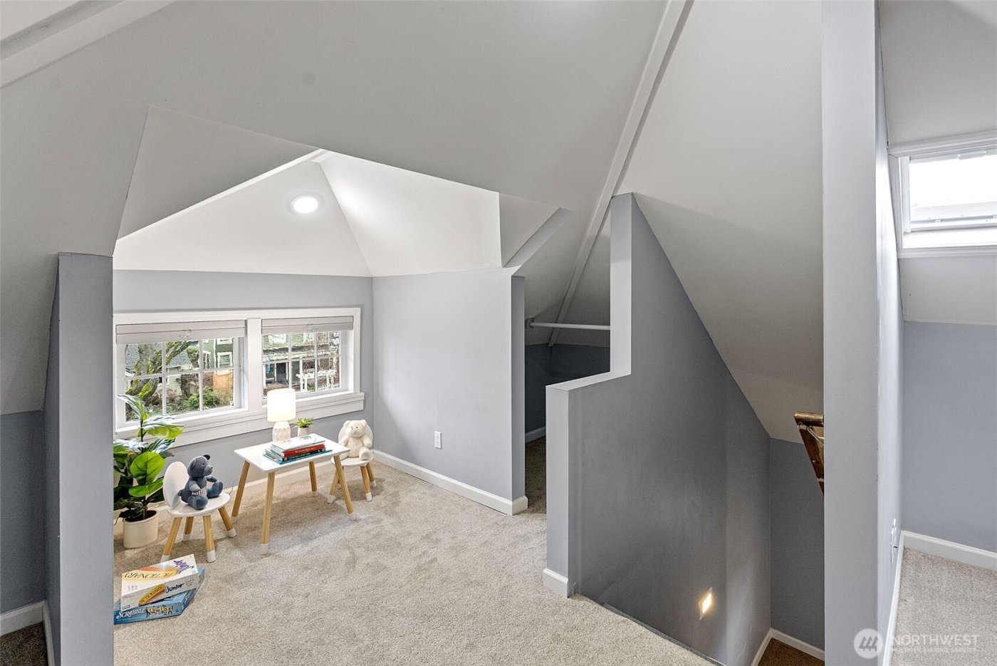 620 N Ainsworth Avenue , Tacoma, WA 98403