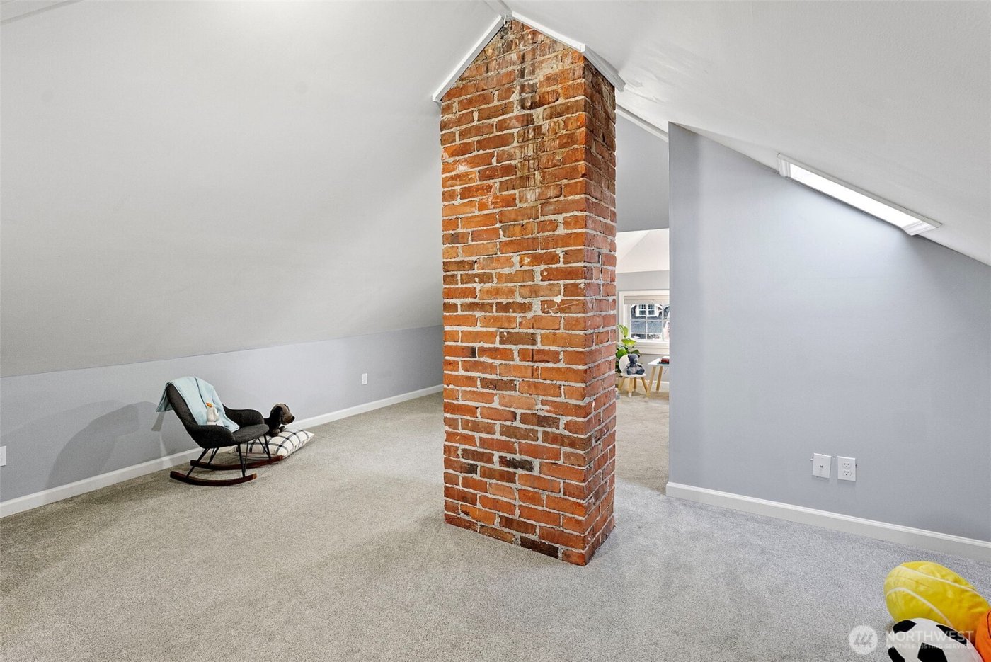 620 N Ainsworth Avenue , Tacoma, WA 98403