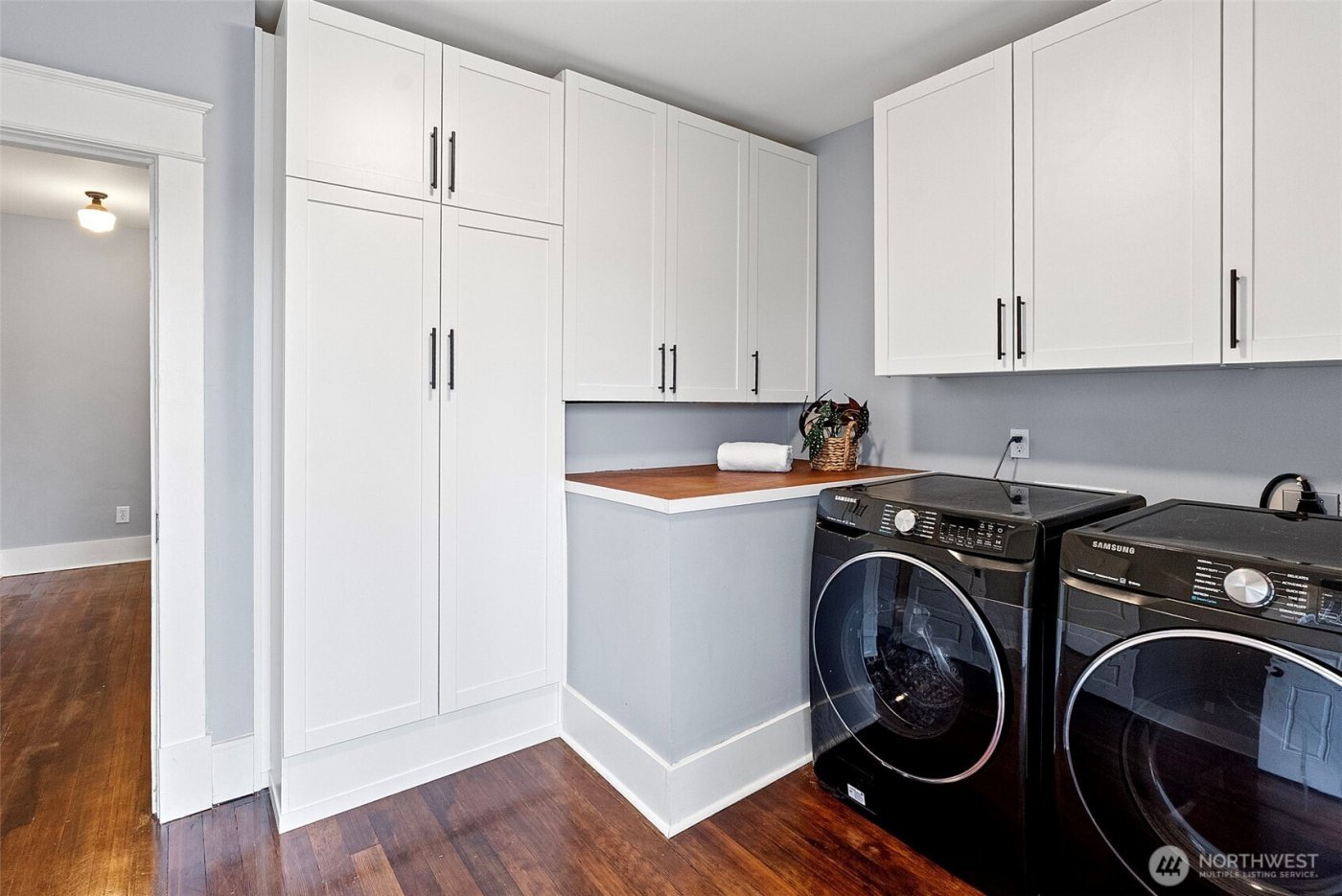 620 N Ainsworth Avenue , Tacoma, WA 98403