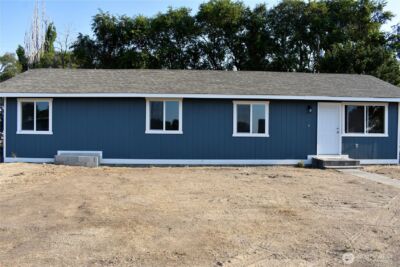9854 Apple Road NE , Moses Lake, WA 98837