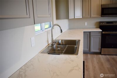 9854 Apple Road NE , Moses Lake, WA 98837 - Photo 4