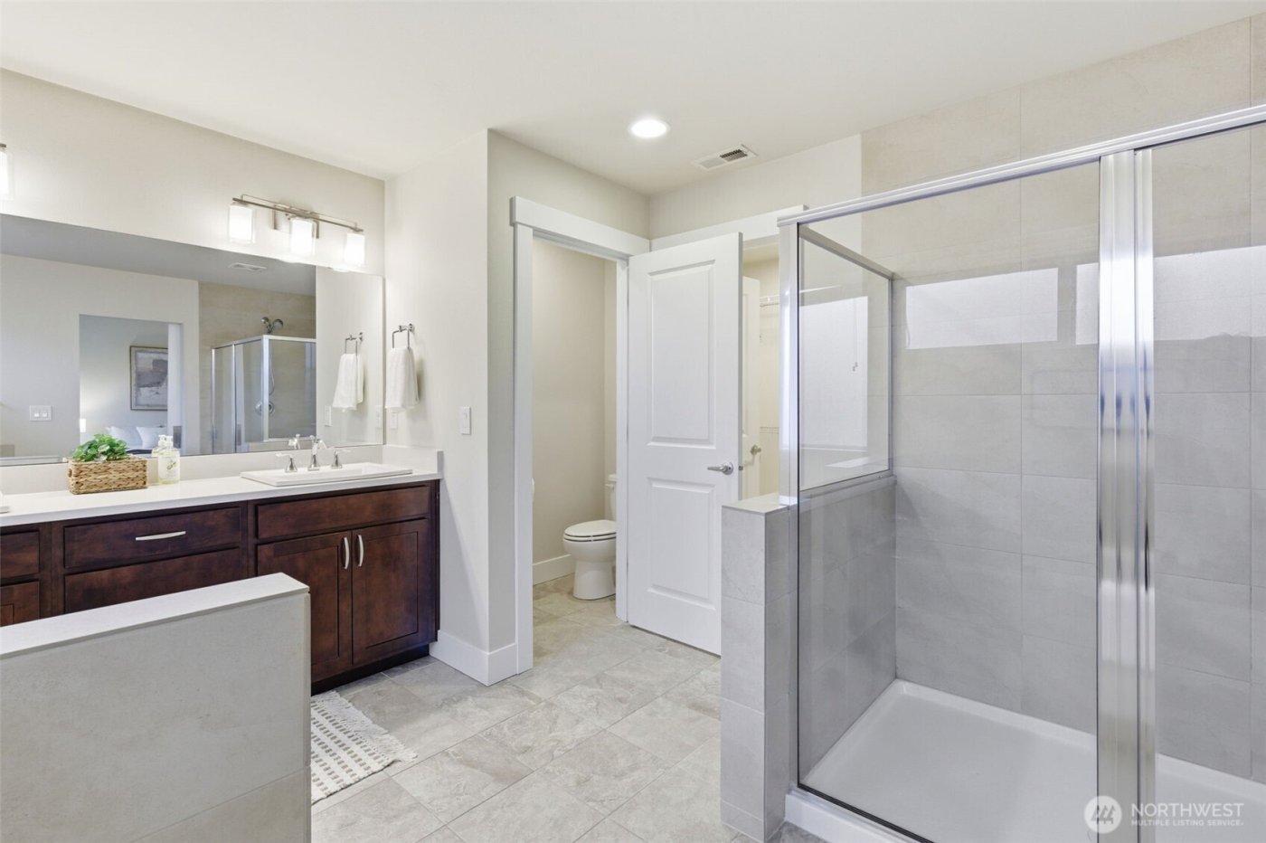 17725 115th Place SE, Renton, WA 98055-5237