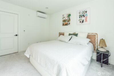 15558 NE 15th Place #301, Bellevue, WA 98007 - Photo 15