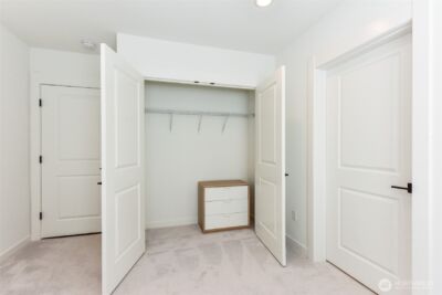 15558 NE 15th Place #301, Bellevue, WA 98007 - Photo 16
