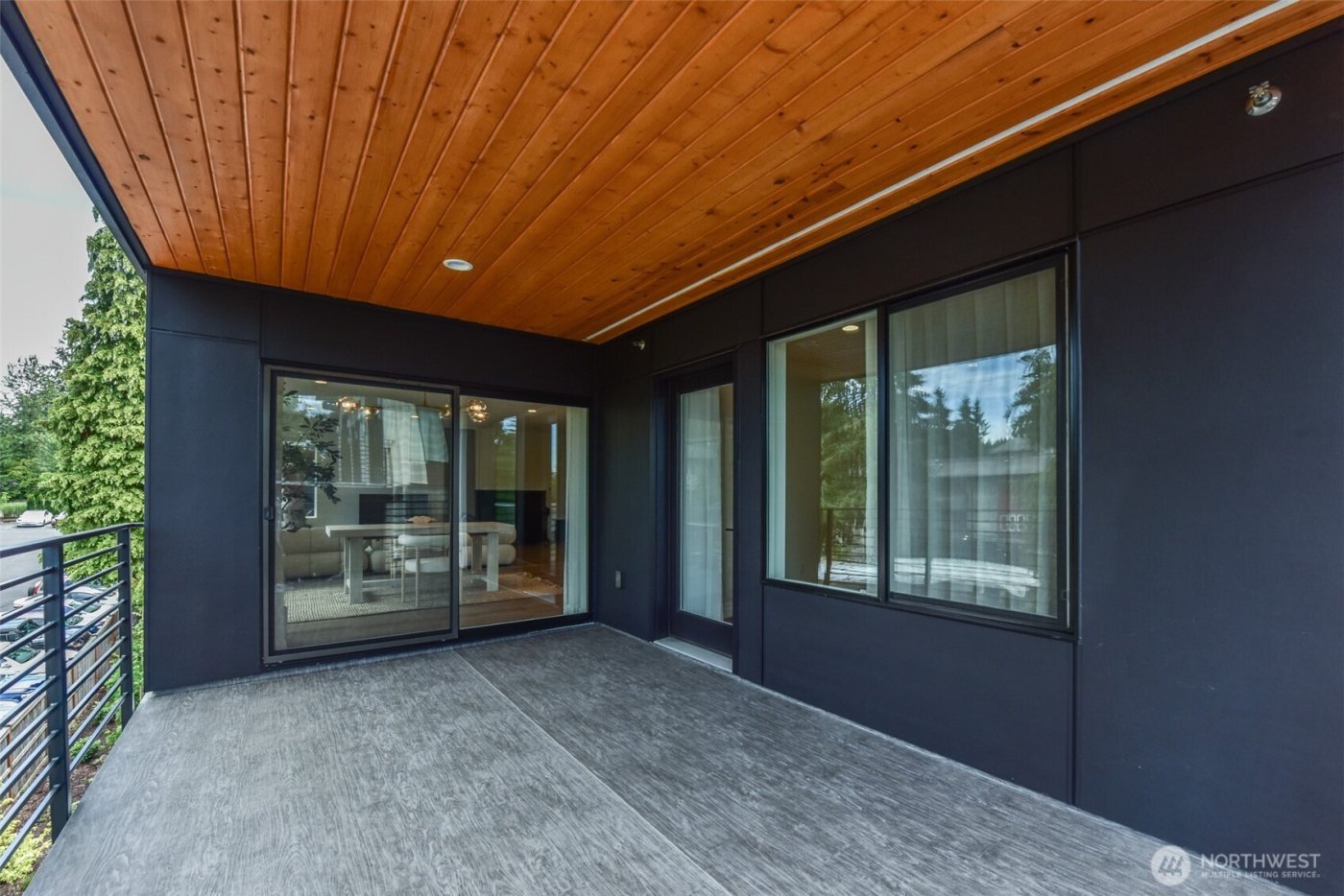 15558 NE 15th Place #301, Bellevue, WA 98007