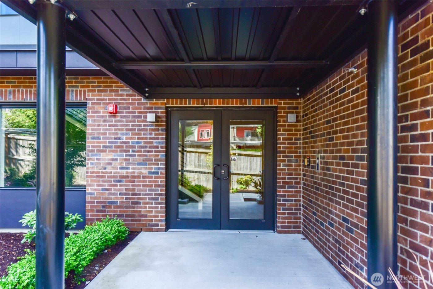 15558 NE 15th Place #301, Bellevue, WA 98007