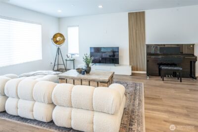 15558 NE 15th Place #301, Bellevue, WA 98007 - Photo 9