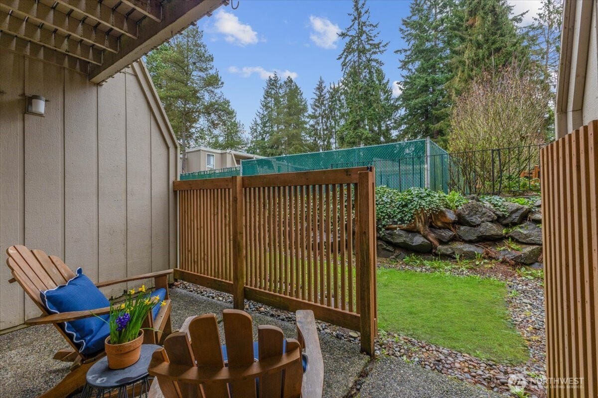 4807 180th Street SW #E103, Lynnwood, WA 98037