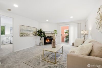 12607 SE 41 Place #H208, Bellevue, WA 98006 - Photo 3