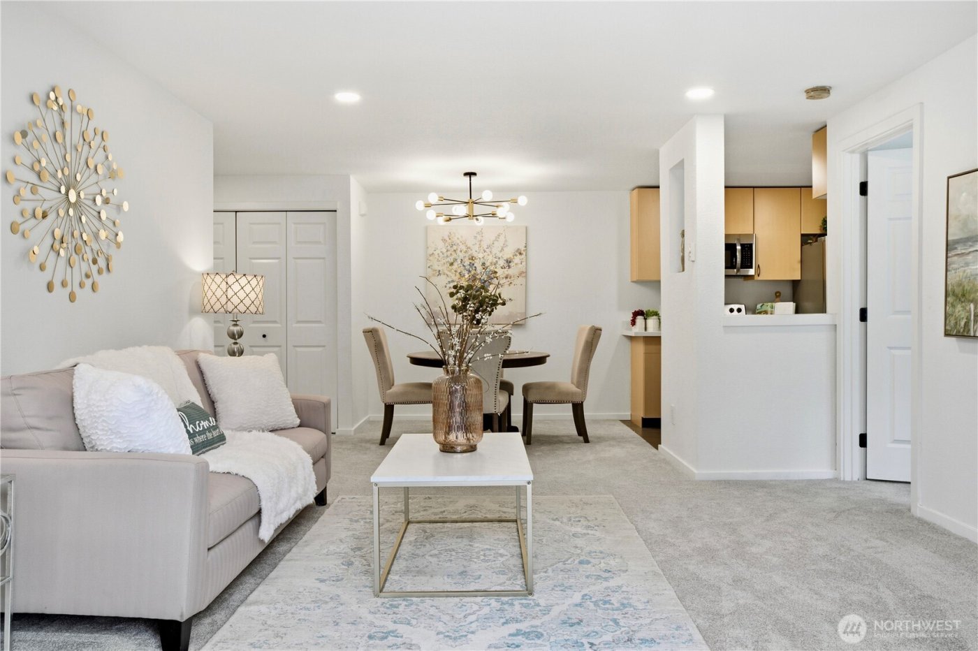 12607 SE 41 Place #H208, Bellevue, WA 98006