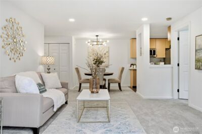12607 SE 41 Place #H208, Bellevue, WA 98006 - Photo 4