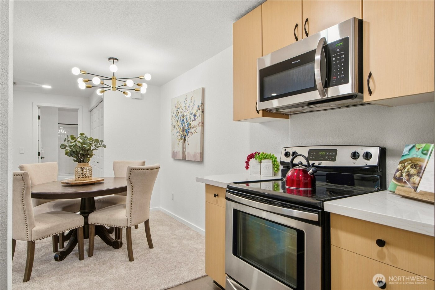 12607 SE 41 Place #H208, Bellevue, WA 98006