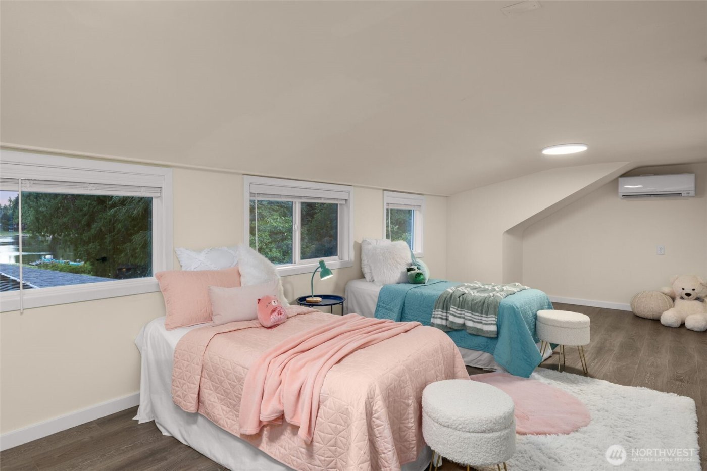 2137 N 128TH Street , Seattle, WA 98133