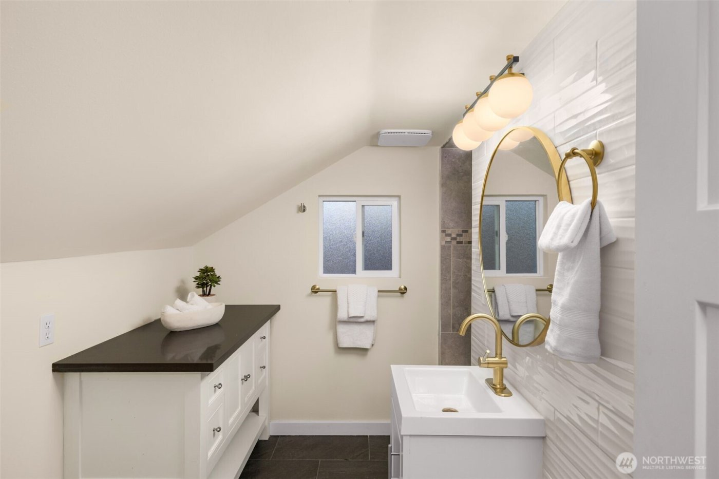 2137 N 128TH Street , Seattle, WA 98133