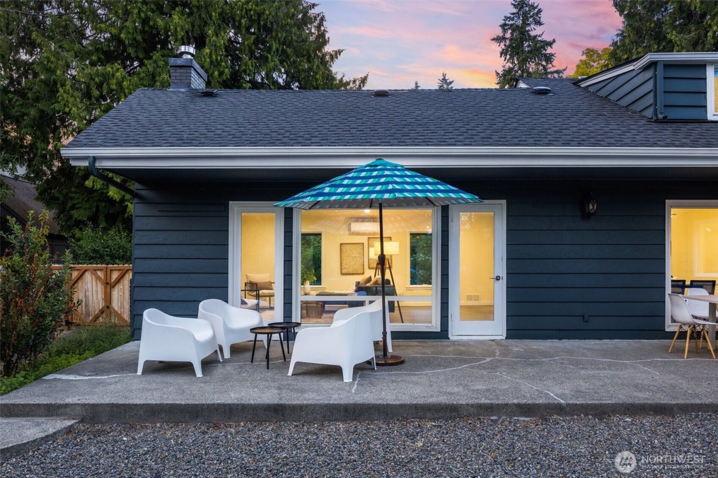 2137 N 128TH Street , Seattle, WA 98133