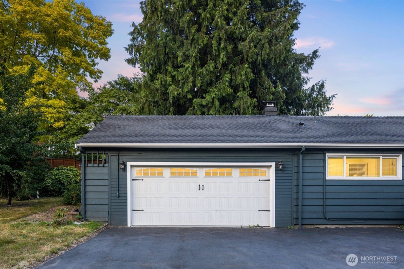 2137 N 128TH Street , Seattle, WA 98133