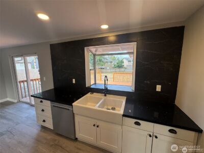 14616 Ash Way , Lynnwood, WA 98087 - Photo 28