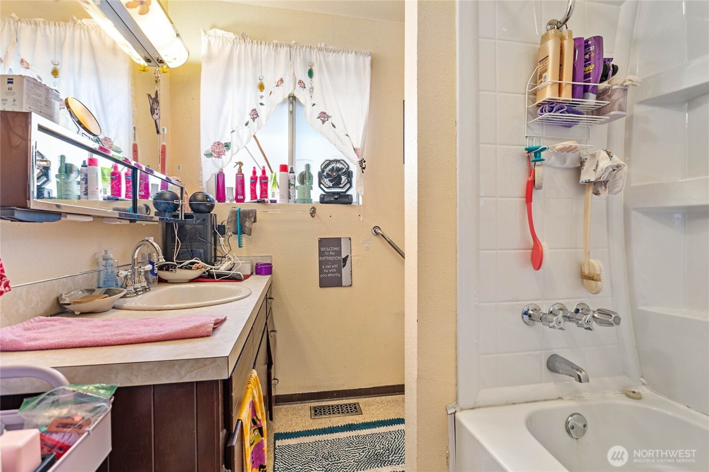 3340 Cherrywood Avenue , Bellingham, WA 98225