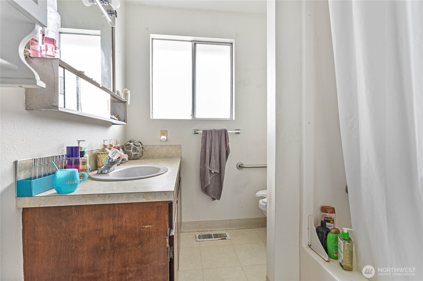 3340 Cherrywood Avenue , Bellingham, WA 98225