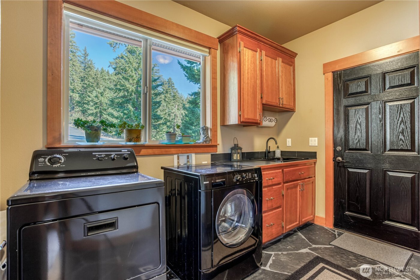 145 Lava Lane , Ronald, WA 98940