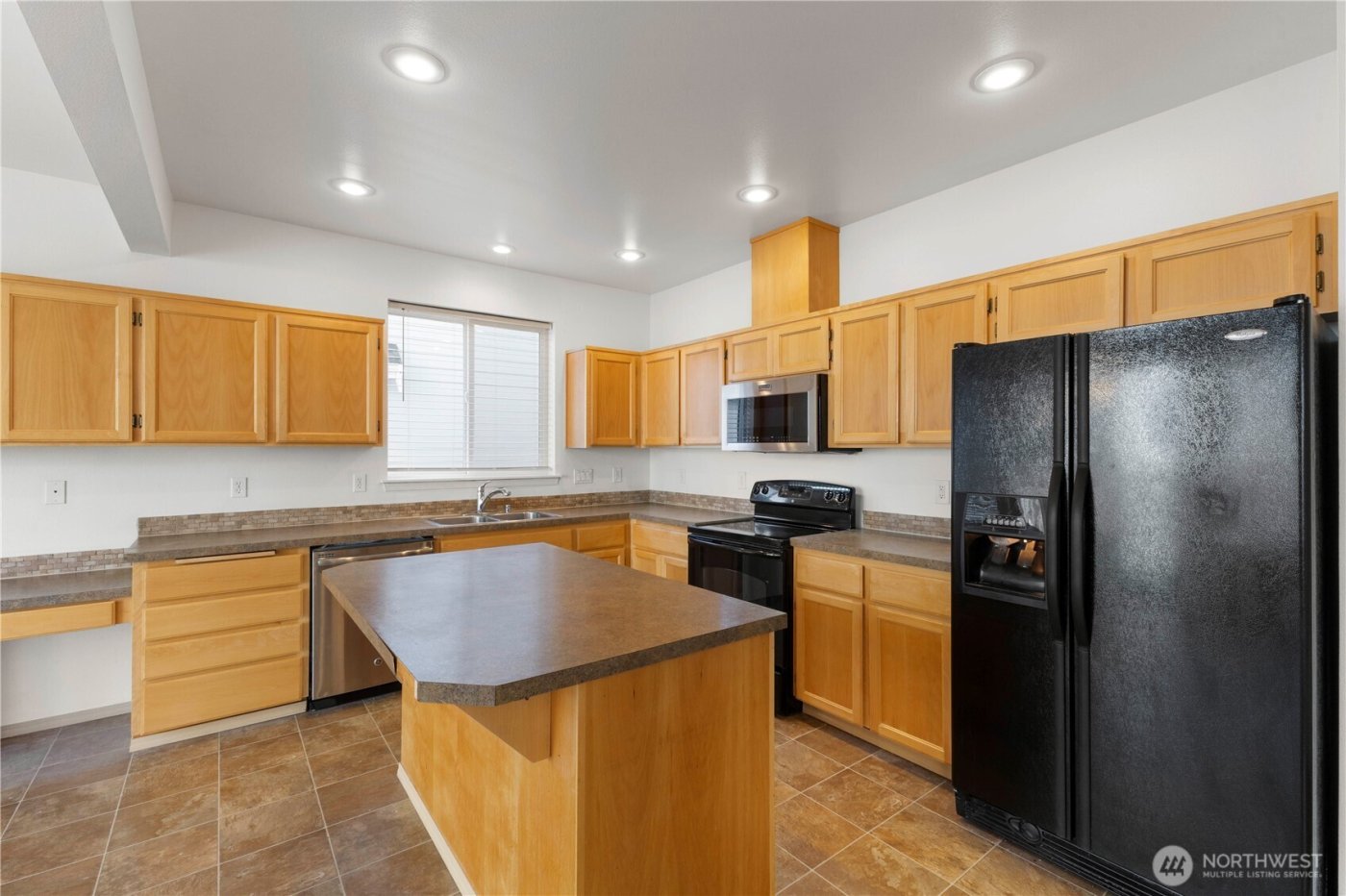 15427 84th Avenue E, Puyallup, WA 98375