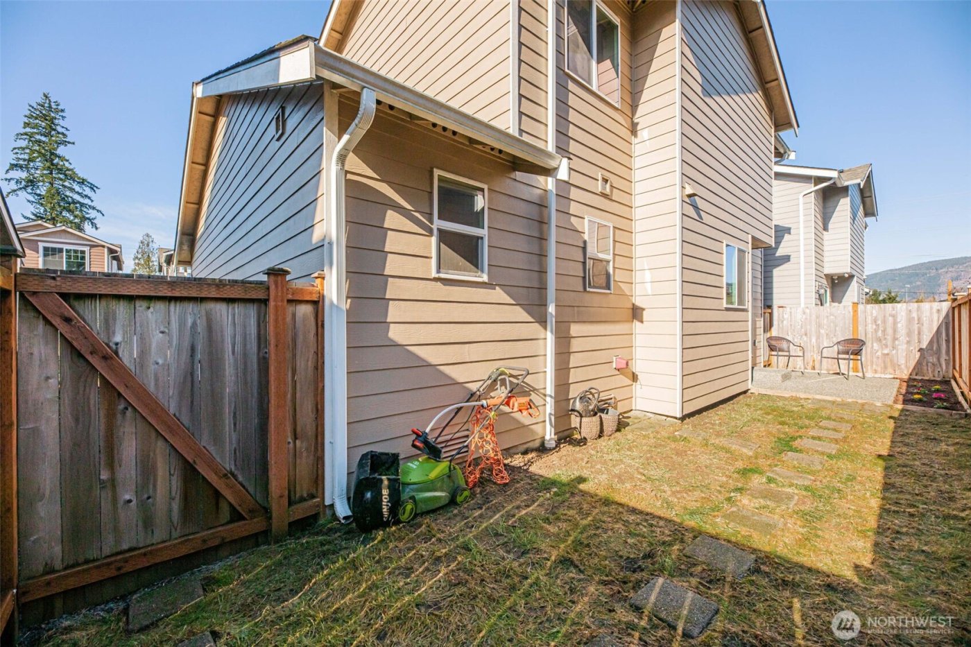 419 Raybird Avenue #43, Granite Falls, WA 98252-8655